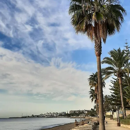 Evans Realty Bw Puerto Banus Parking & Gym Apartmán *